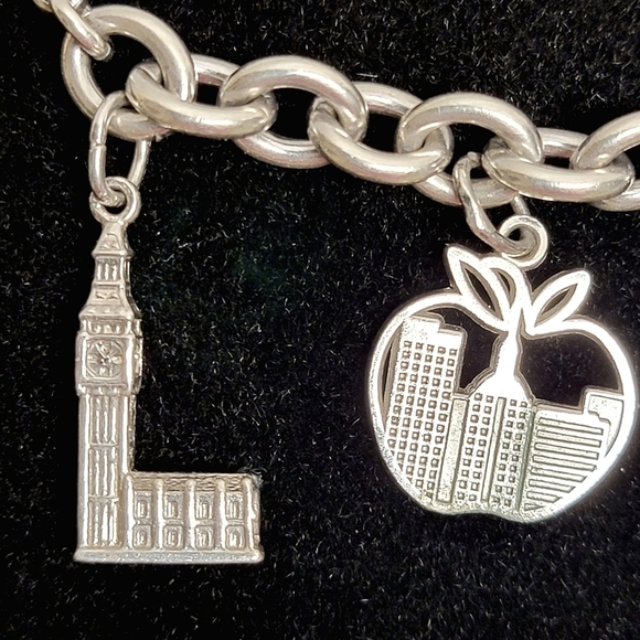 Sterling Chain Link Bracelet with Travel Charms 🌎 - Picture 4 of 8